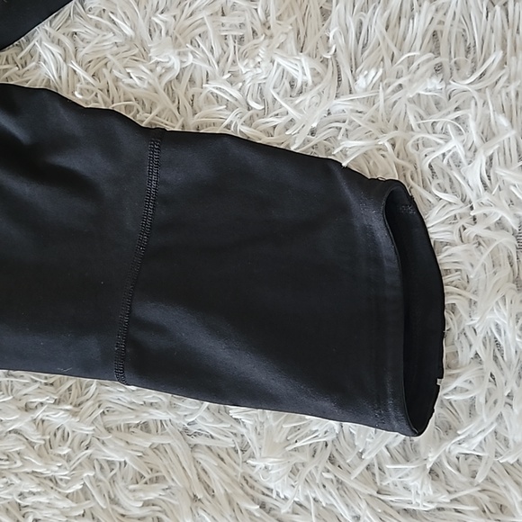 Nike Dry Fit Cropped Leggings Black Womens Small Back Zipper Pocket Drawstring - Picture 5 of 13